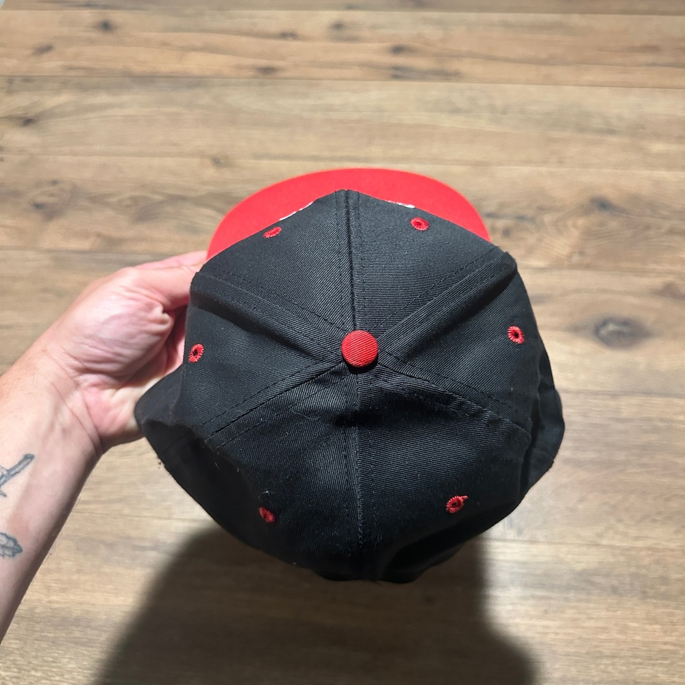 Vintage Logo 7 Chicago Bulls‎ Black Red Snapback Hat Mens OSFA NBA Basketball - Picture 3 of 5